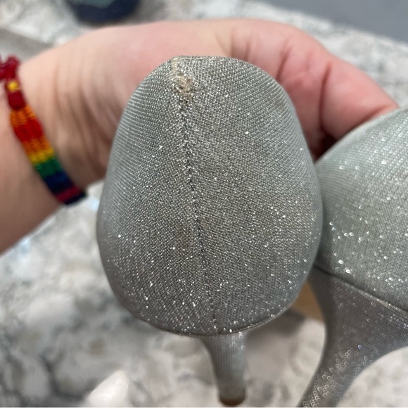 Touch of Nina heels silver metallic open toe knotted bow elegant formal size 8 - Picture 7 of 11